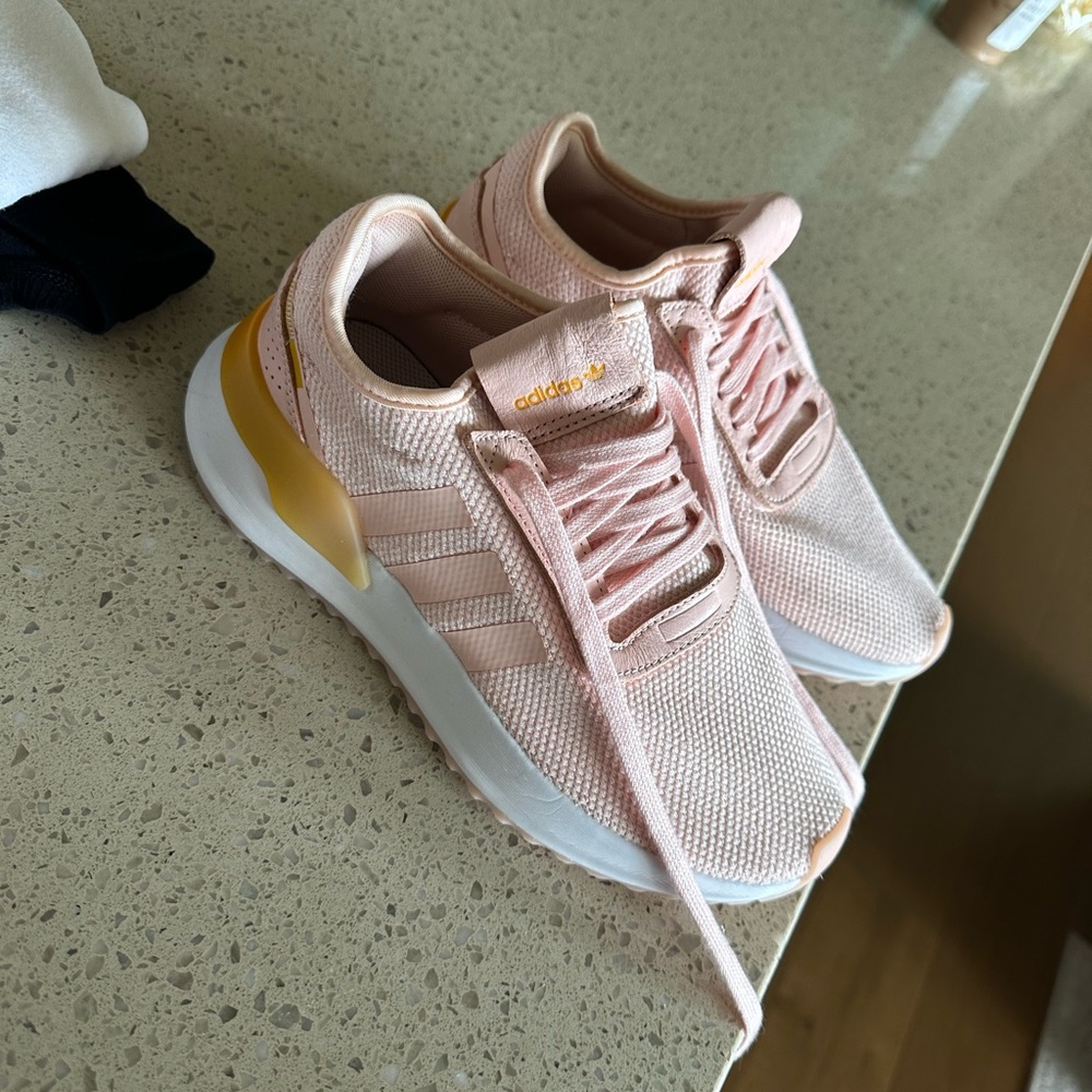 Adidas women’s shoes
